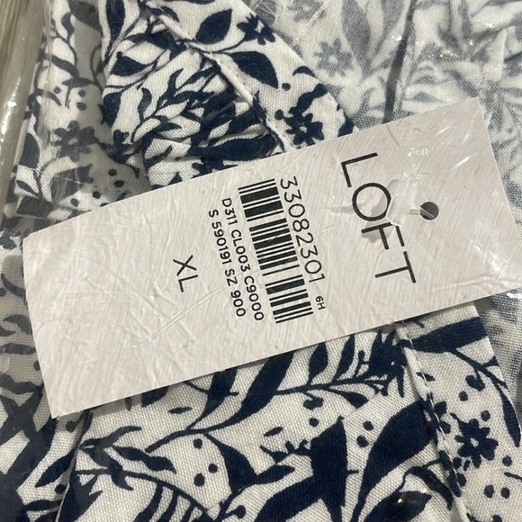 LOFT | Scoop Neck Blouse | XL - Picture 5 of 7